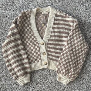 Vintage Knit Cardigan with Checkered Pattern